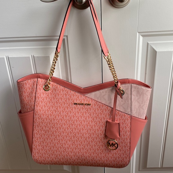 Women’s Michael Kors Bag - Picture 1 of 5
